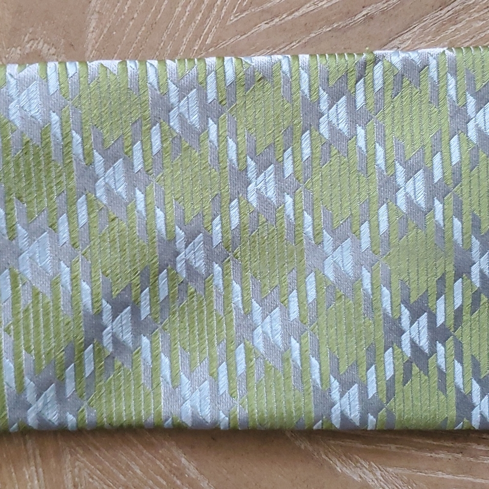 Express Design Studio necktie. - Picture 2 of 5
